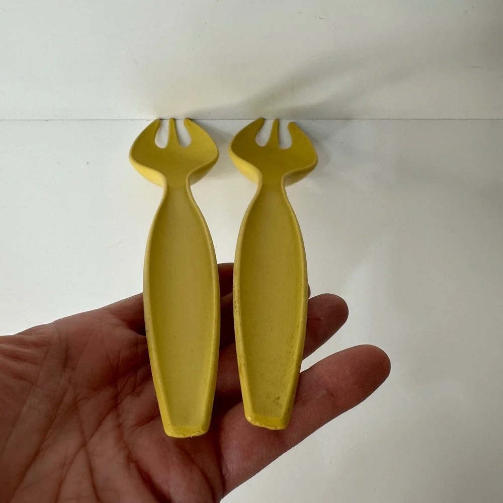 2 Vintage Tupperware Harvest Gold 12